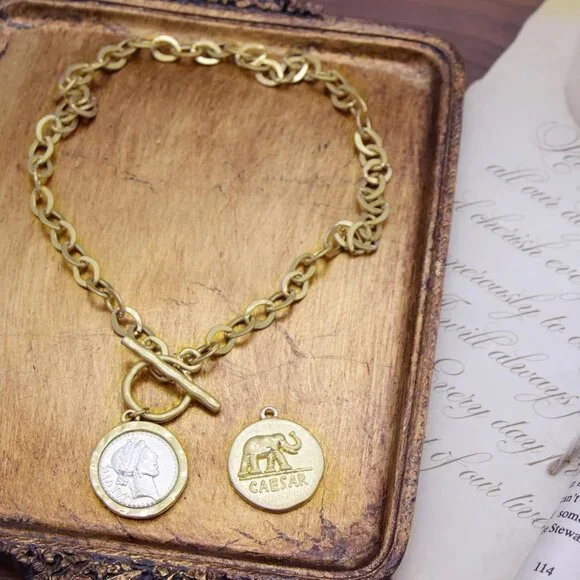 Women Worn Gold & Sliver 18 Inch Chain Pendant Toggle Jewelry Necklace - Picture 6 of 6